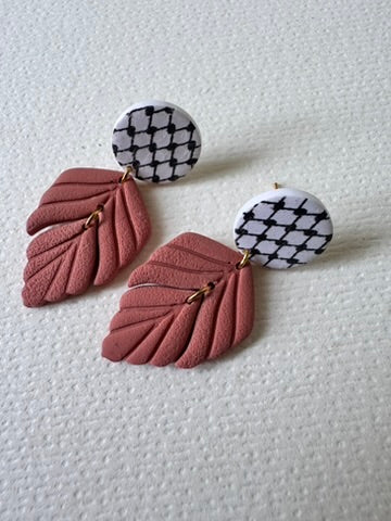 Leaf dangle earrings with keffiyah pattern TERRACOTTA