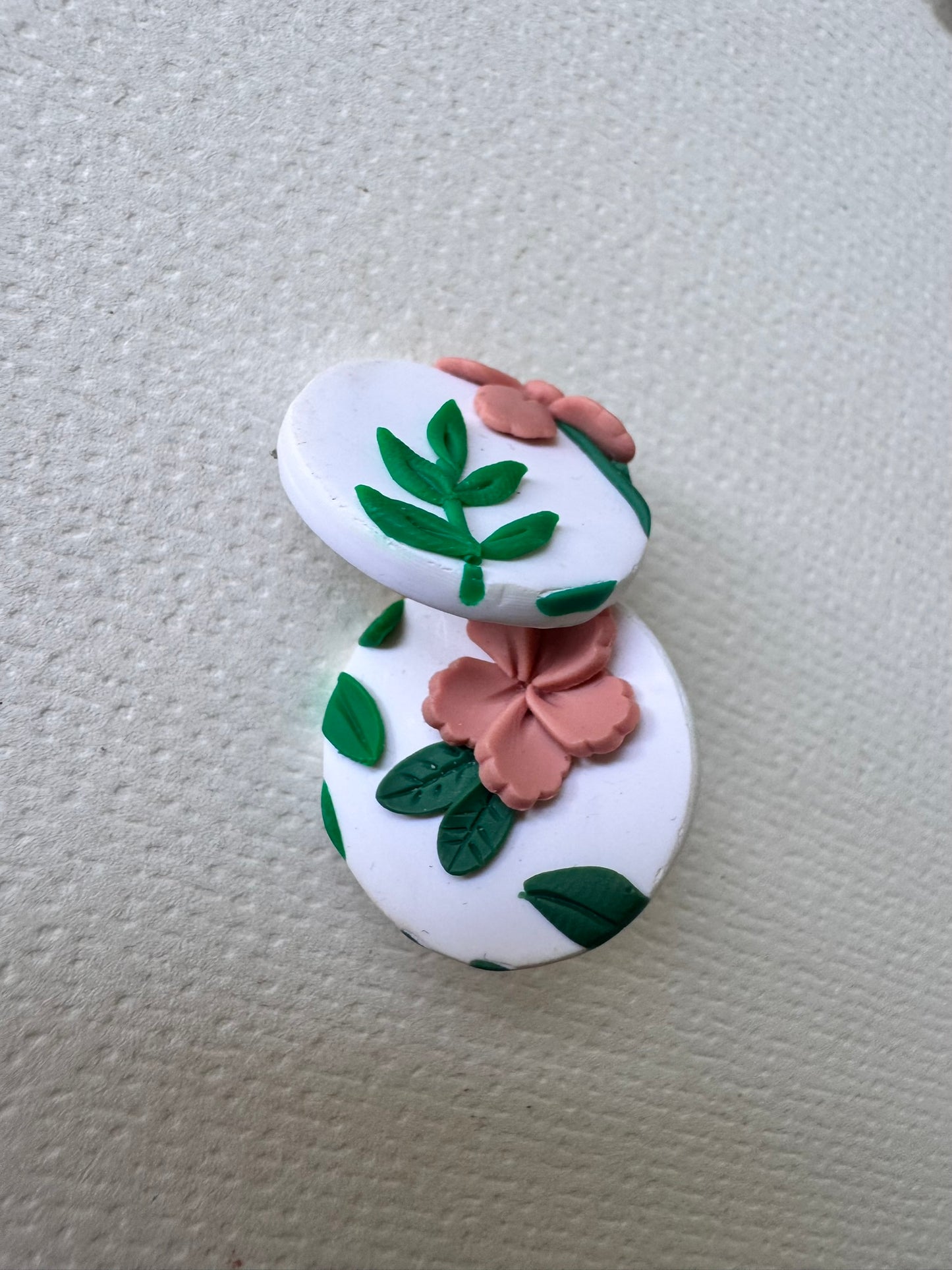 Teraccotta flowers and leaves studs Style 1