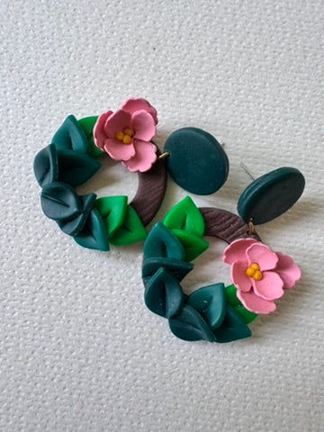Gardeb wreath statement earrings