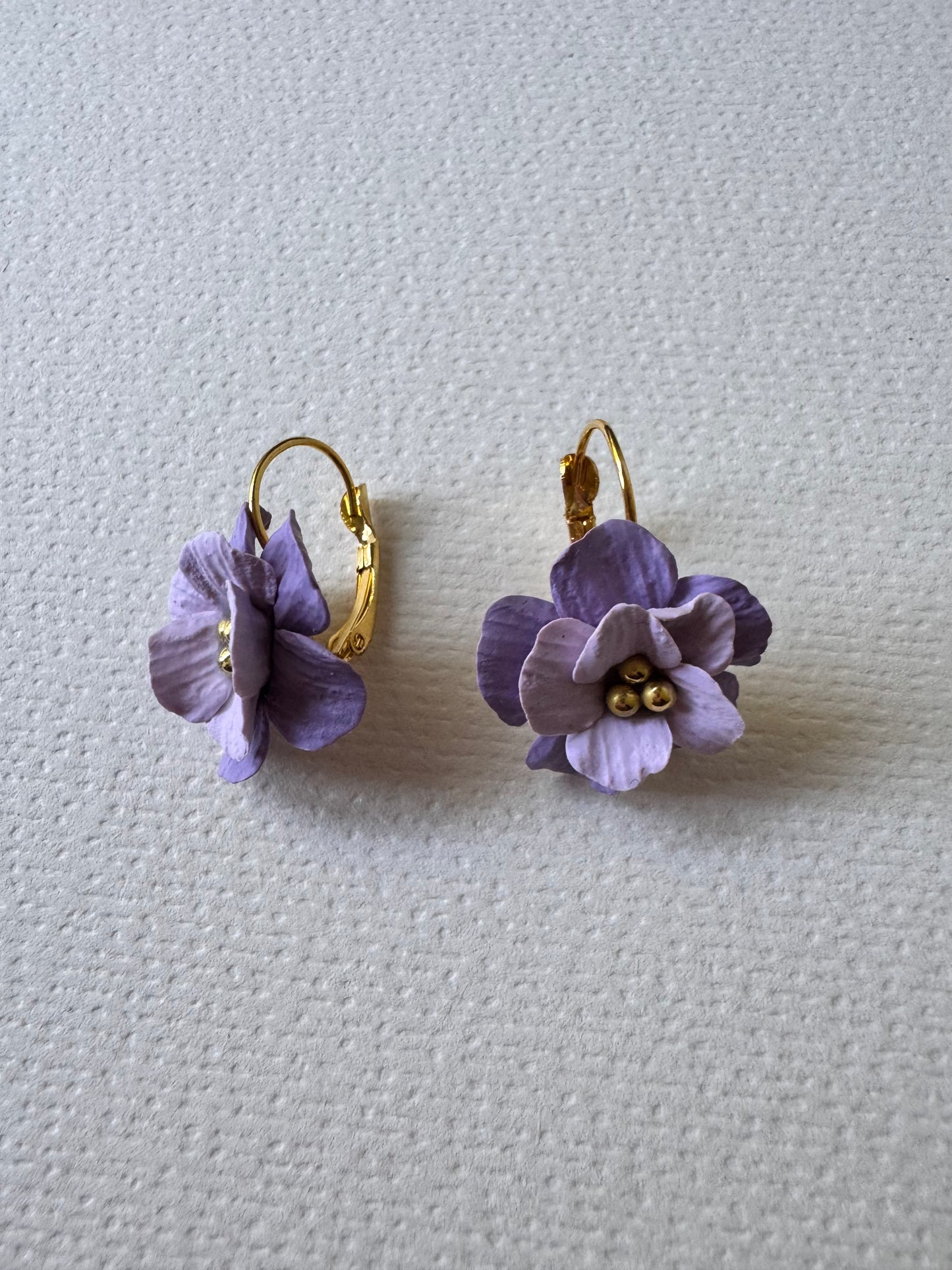 Lilac two-toned lever back earrings