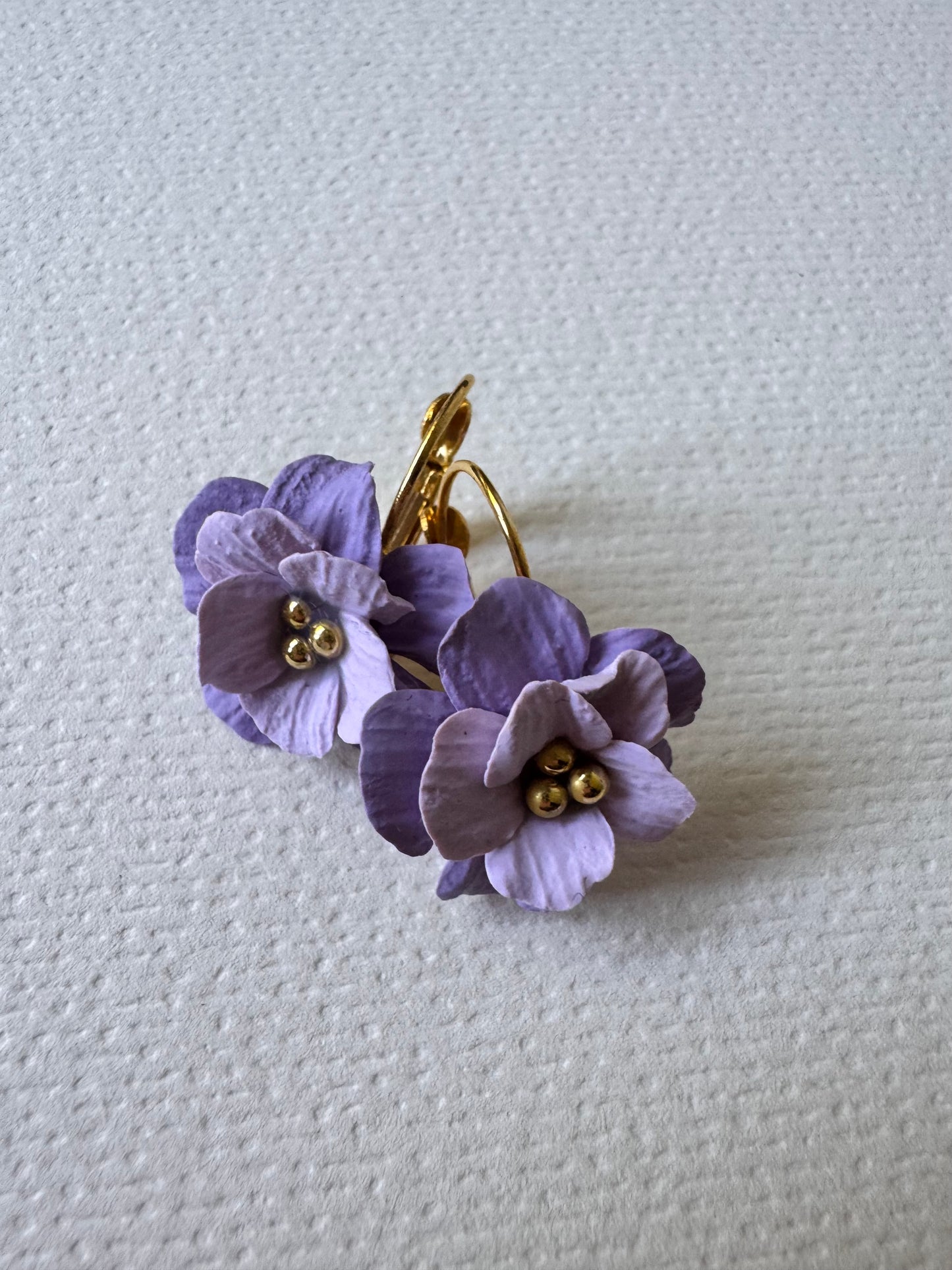 Lilac two-toned lever back earrings