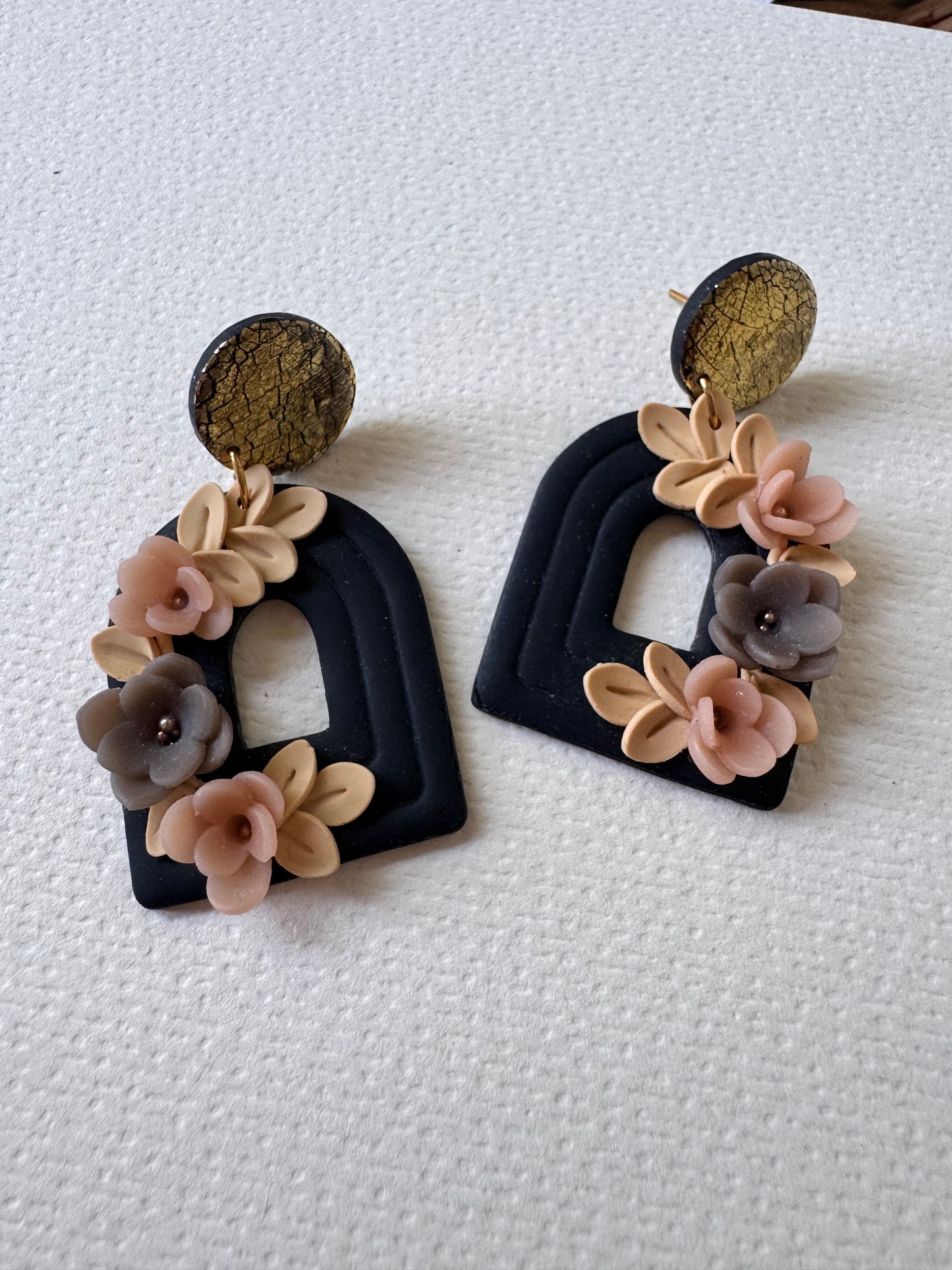 Midnight garden arch earrings