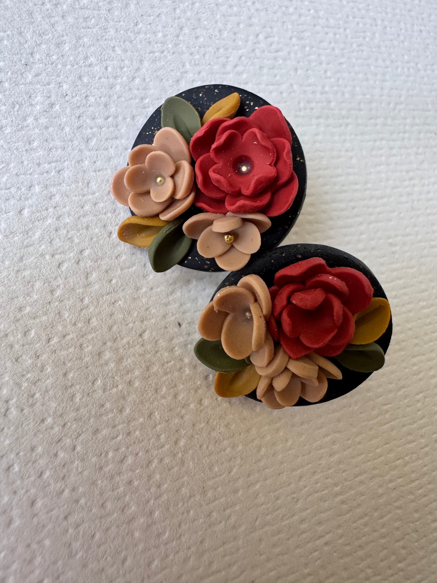 Autumn bloom studs