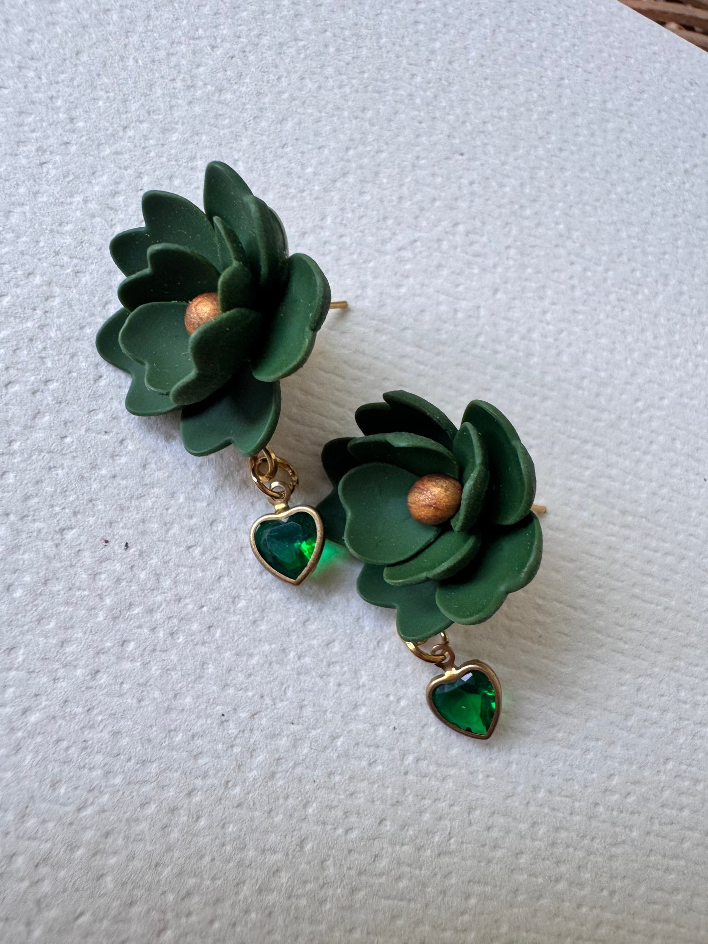 Emeral bloom studs