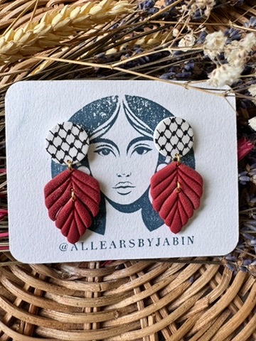 Leaf dangle earrings with keffiyah pattern CRIMSON
